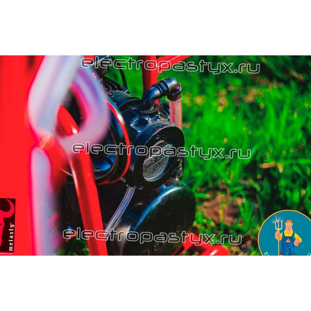Доильный аппарат Melasty TKKC 4-PS для коз, 40 л, масляный (передвижной)